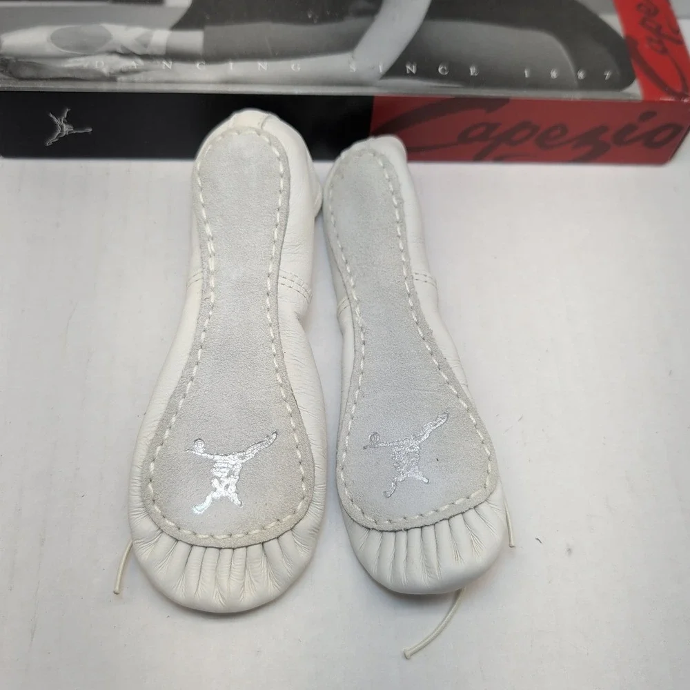 Capezio Daisy 205C White Leather Ballet Slippers Kids Size 10 M Dance Shoes